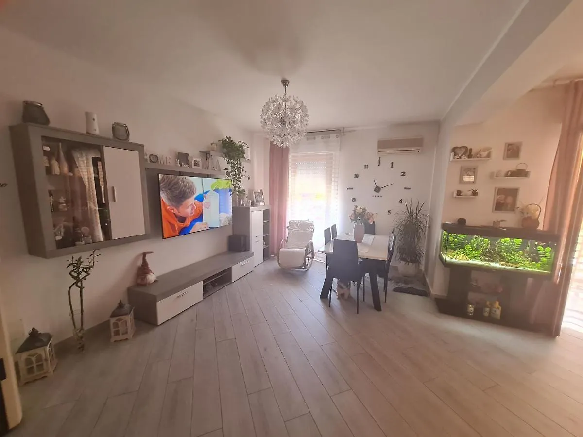 Apartment Casa Emma Intero Appartamento 2 Camere 6 Posti Letto 130Mq La Maddalena