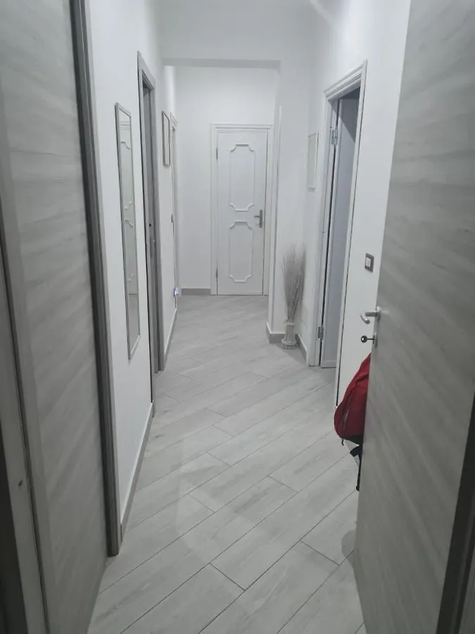 Casa Emma Intero Appartamento 2 Camere 6 Posti Letto 130Mq La Maddalena  Italy