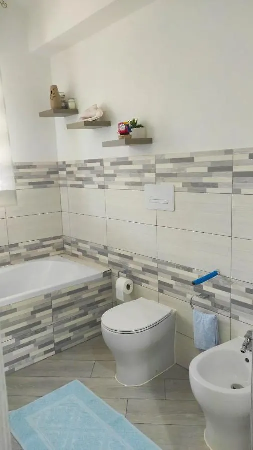Casa Emma Intero Appartamento 2 Camere 6 Posti Letto 130Mq La Maddalena  La Maddalena (Sassari)